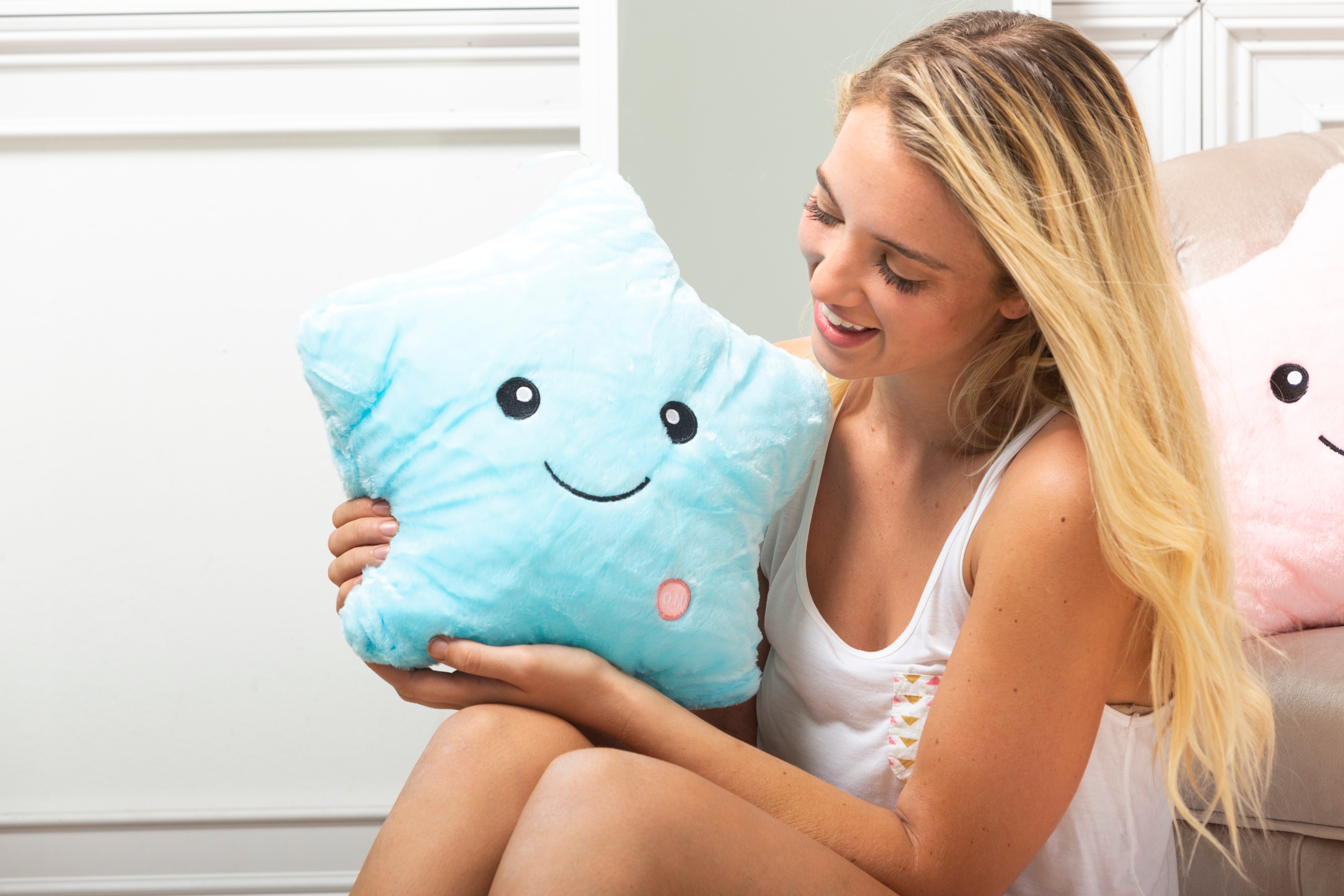 OPIKZONE Magical Lightning Cushion Love Star Shaped Glowing LED Pillow Changing Light Up Soft Cushion